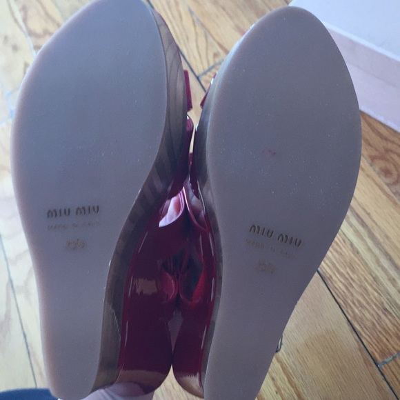 Miu Miu red patent leather wedges new - Picture 7 of 8